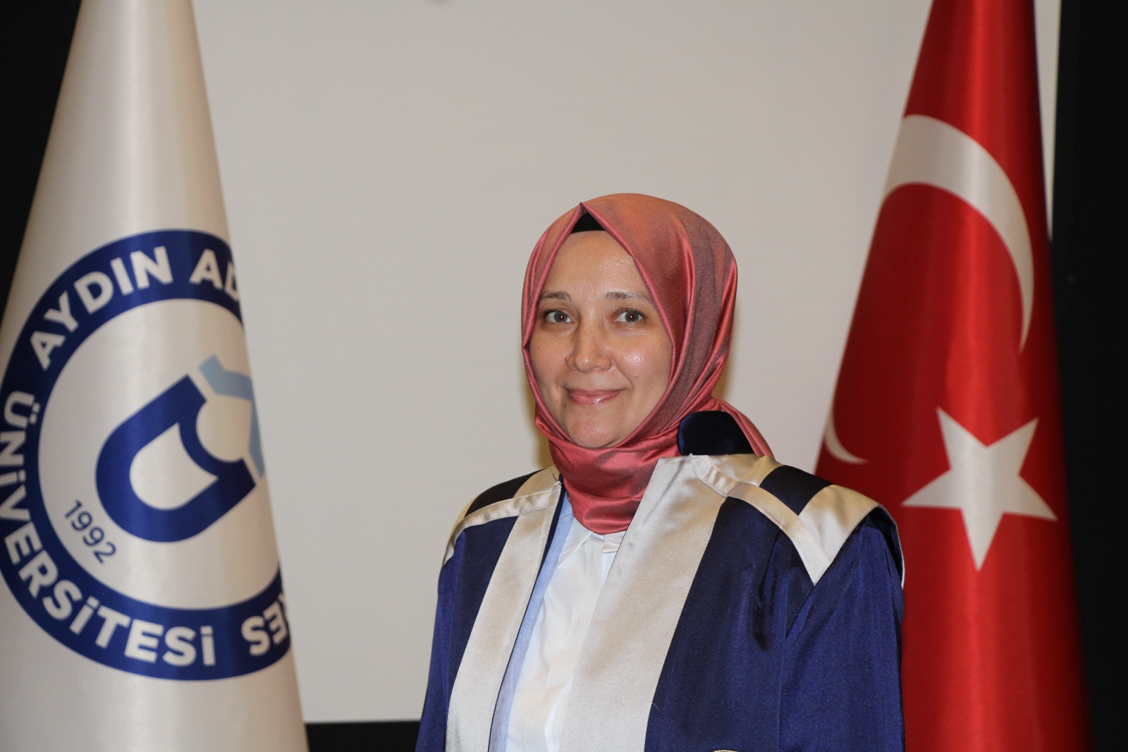 Dr. &Ouml;ğr. &Uuml;yesi Esma G&uuml;l YETİŞ DOĞAN
